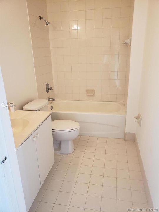 Recently Sold: $145,000 (3 beds, 2 baths, 999 Square Feet)