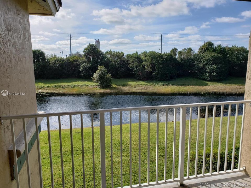 Recently Sold: $145,000 (3 beds, 2 baths, 999 Square Feet)