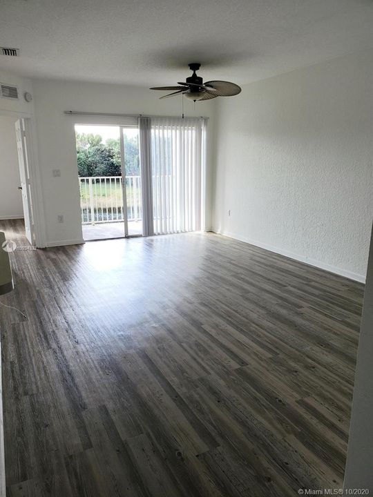 Recently Sold: $145,000 (3 beds, 2 baths, 999 Square Feet)
