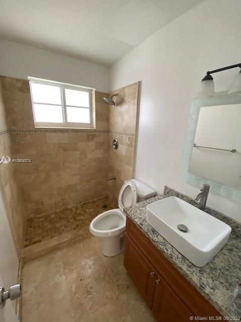 Недавно арендовано: $1,375 (2 спален, 1 ванн, 860 Квадратных фут)