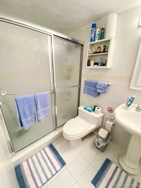 Recently Rented: $1,450 (0 beds, 1 baths, 360 Square Feet)