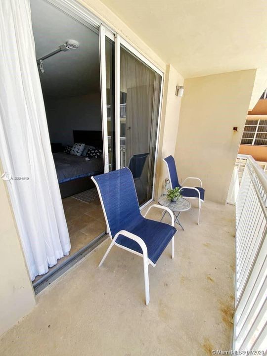 Recently Rented: $1,450 (0 beds, 1 baths, 360 Square Feet)