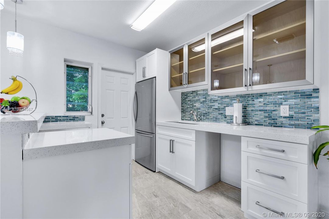 Vendido Recientemente: $359,000 (2 camas, 1 baños, 1250 Pies cuadrados)