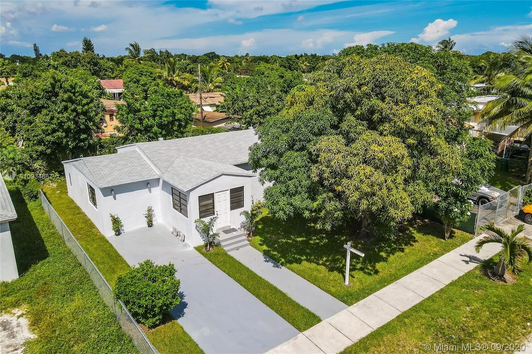 Vendido Recientemente: $359,000 (2 camas, 1 baños, 1250 Pies cuadrados)