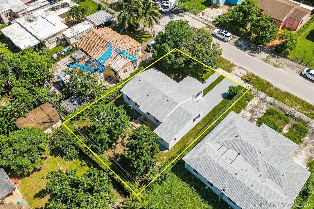 Vendido Recientemente: $359,000 (2 camas, 1 baños, 1250 Pies cuadrados)