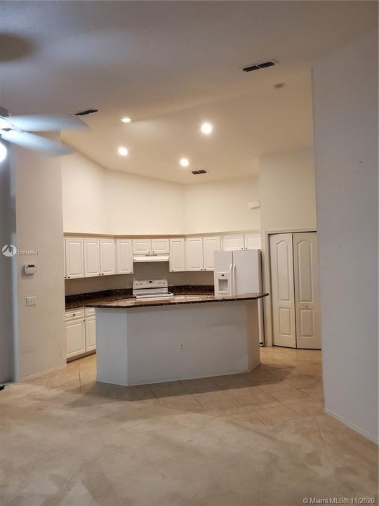 Recently Sold: $229,000 (3 beds, 2 baths, 1722 Square Feet)
