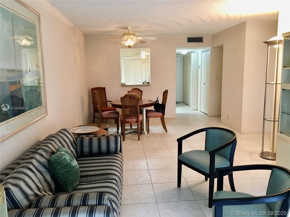 Recently Sold: $125,000 (2 beds, 2 baths, 990 Square Feet)