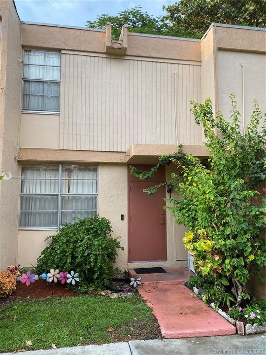 Recently Sold: $110,000 (2 beds, 1 baths, 760 Square Feet)