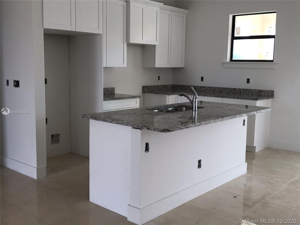 Recently Sold: $251,000 (3 beds, 2 baths, 1667 Square Feet)