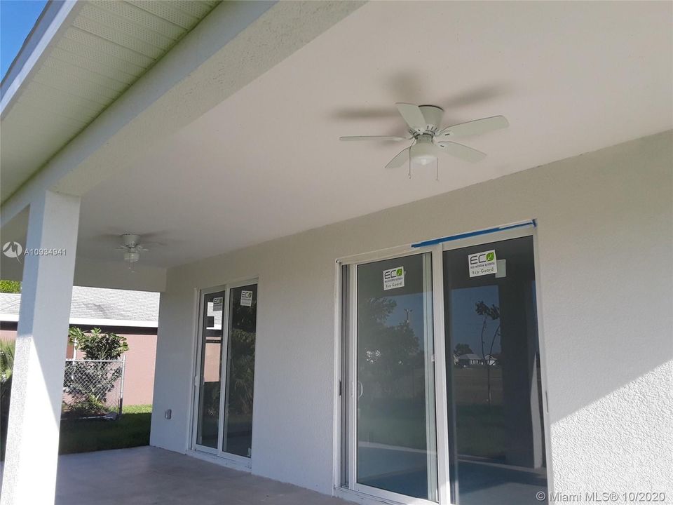 Recently Sold: $251,000 (3 beds, 2 baths, 1667 Square Feet)