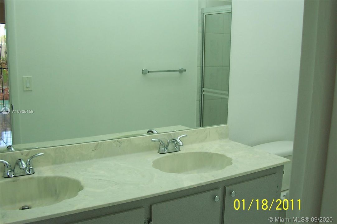 最近租的: $1,750 (2 贝兹, 2 浴室, 1262 平方英尺)