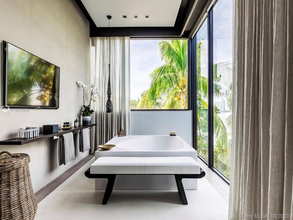 Recently Sold: $23,750,000 (5 beds, 5 baths, 0 Square Feet)