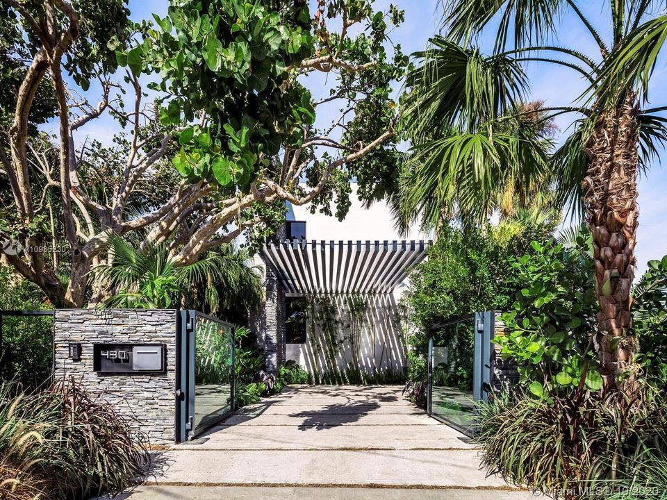 Recently Sold: $23,750,000 (5 beds, 5 baths, 0 Square Feet)
