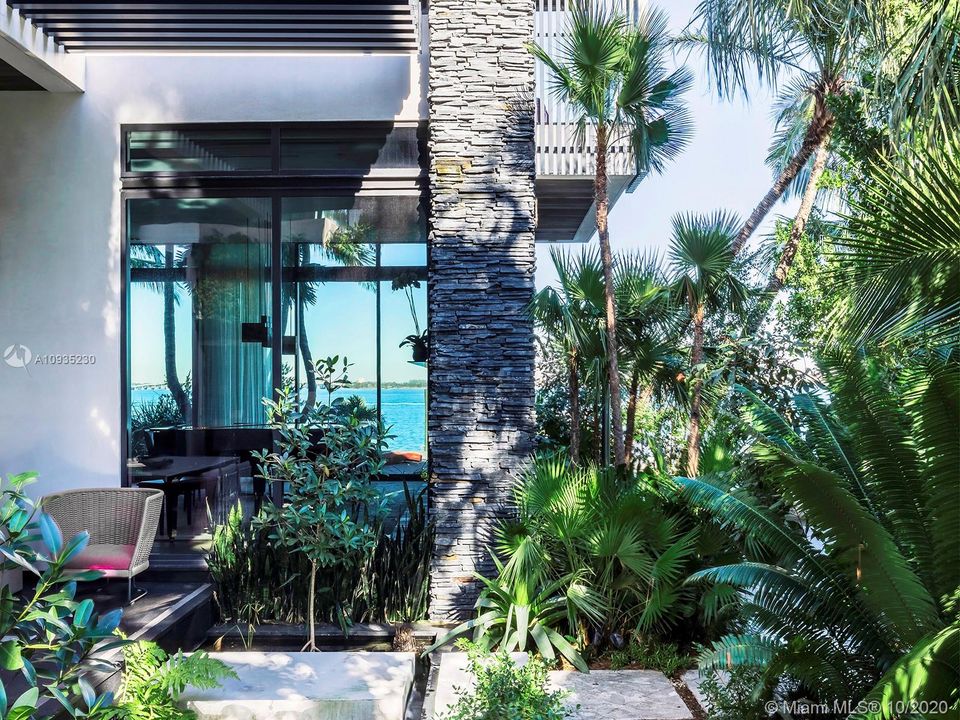 Recently Sold: $23,750,000 (5 beds, 5 baths, 0 Square Feet)