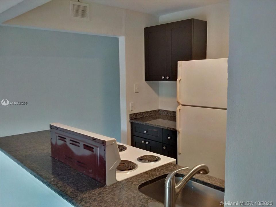 Recently Rented: $1,700 (3 beds, 2 baths, 1167 Square Feet)