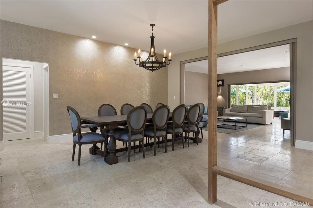 Recently Rented: $9,900 (3 beds, 4 baths, 2644 Square Feet)