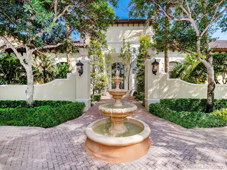 Vendido Recientemente: $4,395,000 (7 camas, 7 baños, 9223 Pies cuadrados)