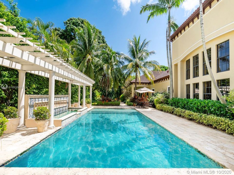 Vendido Recientemente: $4,395,000 (7 camas, 7 baños, 9223 Pies cuadrados)