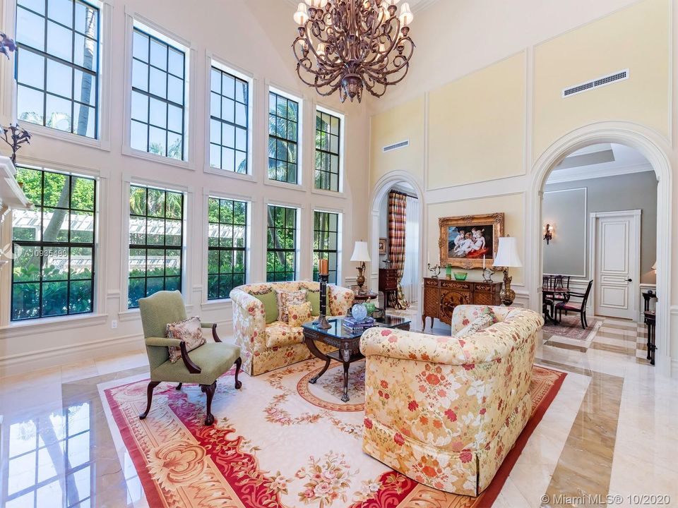 Vendido Recientemente: $4,395,000 (7 camas, 7 baños, 9223 Pies cuadrados)