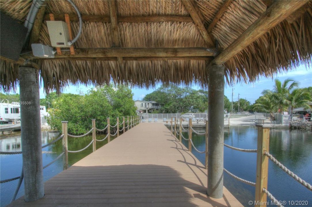 Key Largo Village North Park Tiki