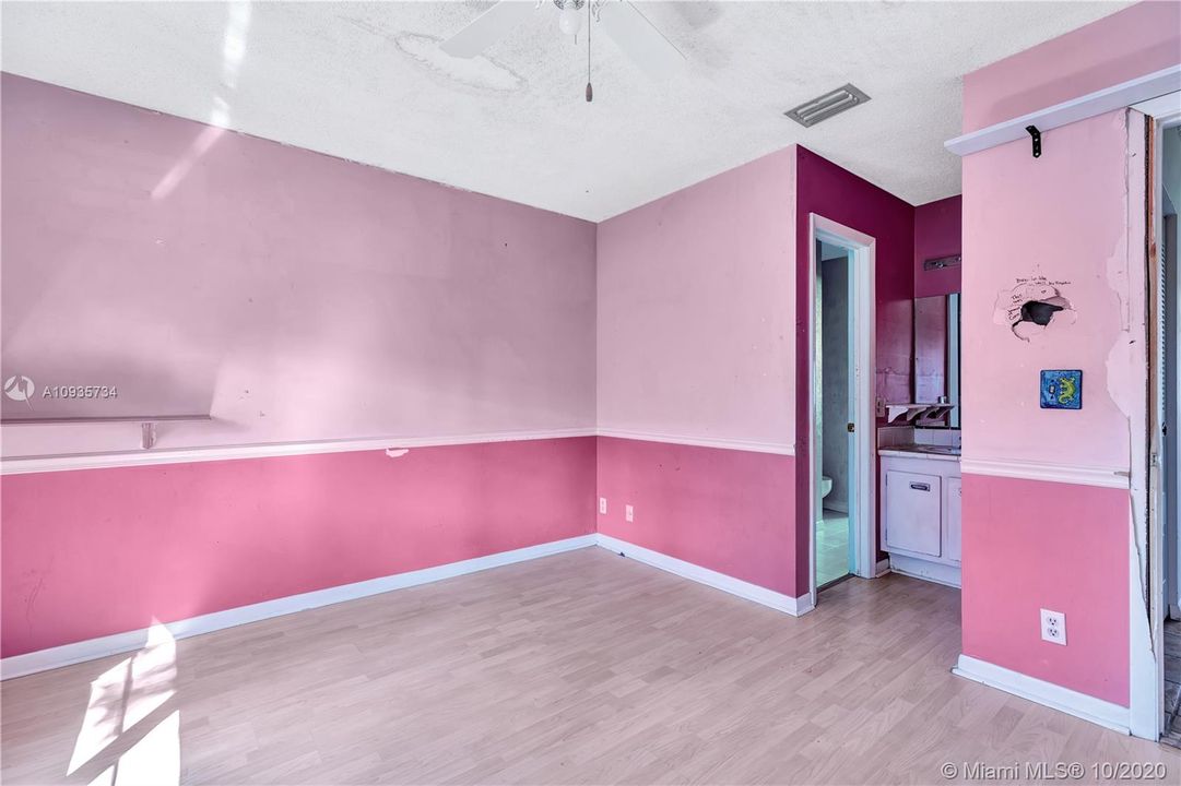 Vendido Recientemente: $119,900 (2 camas, 1 baños, 1040 Pies cuadrados)