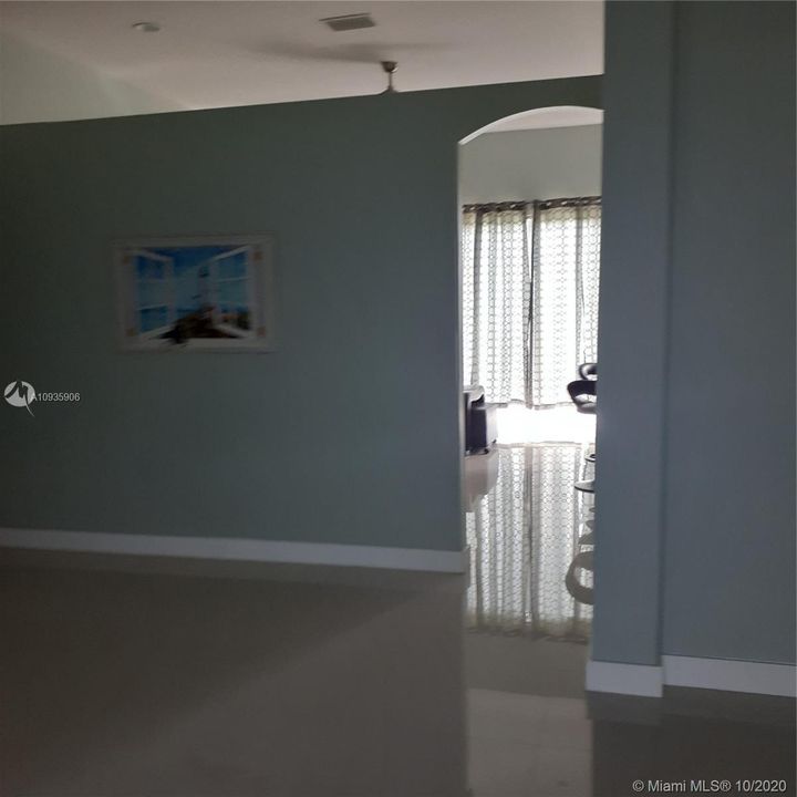 Recently Sold: $479,000 (4 beds, 2 baths, 2061 Square Feet)
