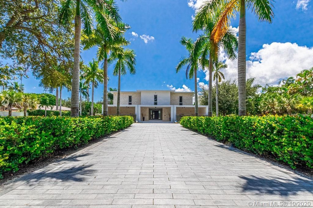Recently Sold: $4,949,000 (7 beds, 7 baths, 8143 Square Feet)