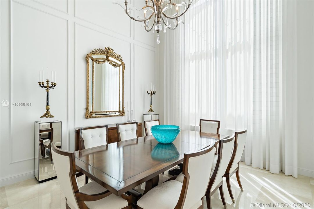 Formal Dinging room