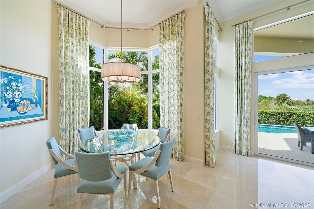 Family room dining