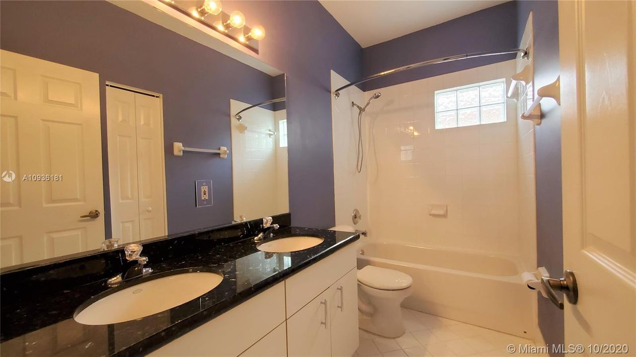 Recently Rented: $2,650 (3 beds, 2 baths, 1495 Square Feet)