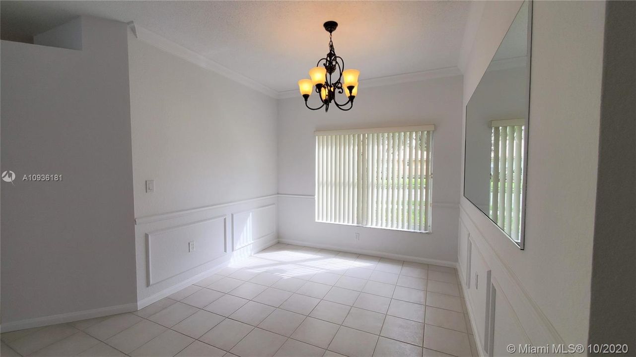 Recently Rented: $2,650 (3 beds, 2 baths, 1495 Square Feet)