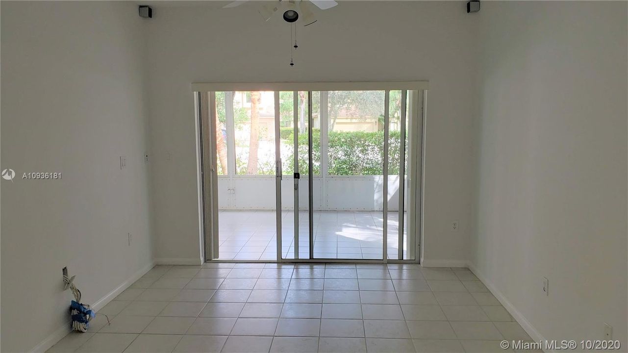 Recently Rented: $2,650 (3 beds, 2 baths, 1495 Square Feet)