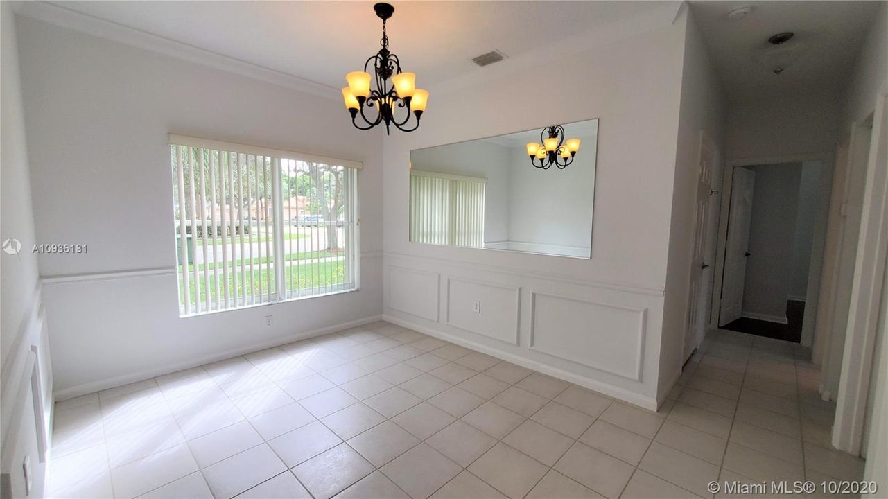 Recently Rented: $2,650 (3 beds, 2 baths, 1495 Square Feet)