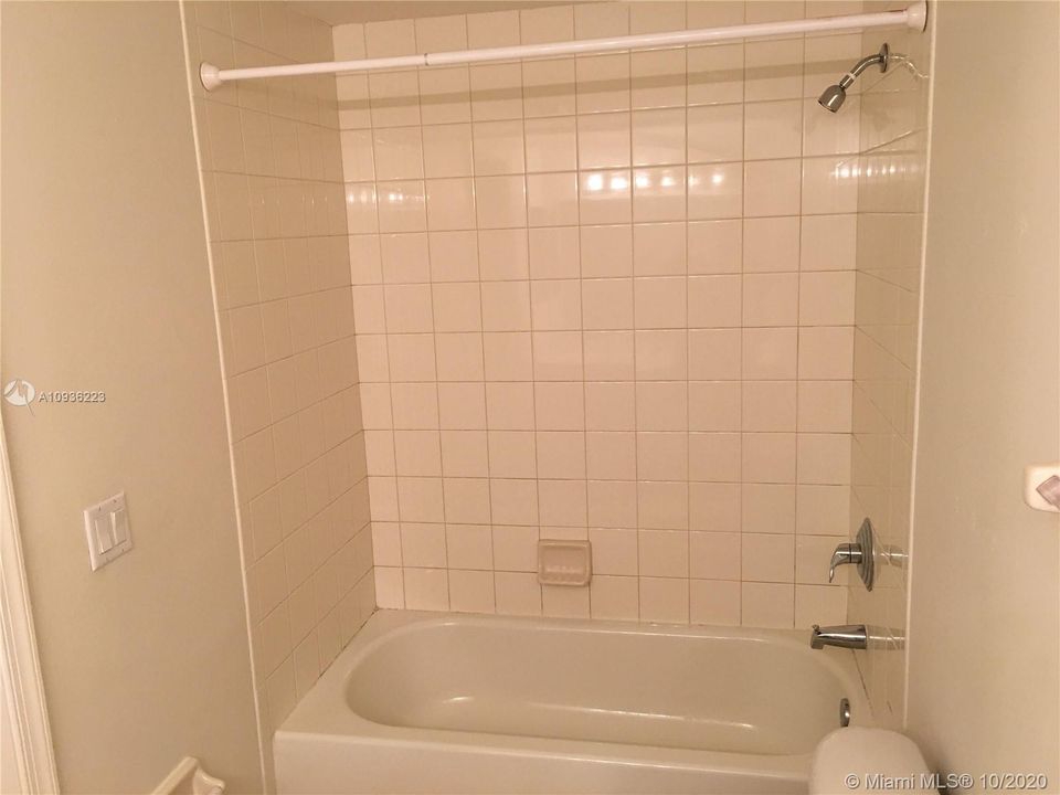 Vendido Recientemente: $140,000 (3 camas, 2 baños, 0 Pies cuadrados)