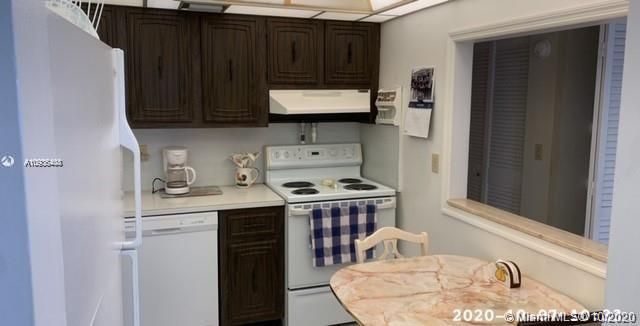 Vendido Recientemente: $59,950 (1 camas, 1 baños, 901 Pies cuadrados)