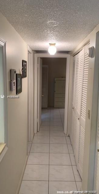 Vendido Recientemente: $59,950 (1 camas, 1 baños, 901 Pies cuadrados)