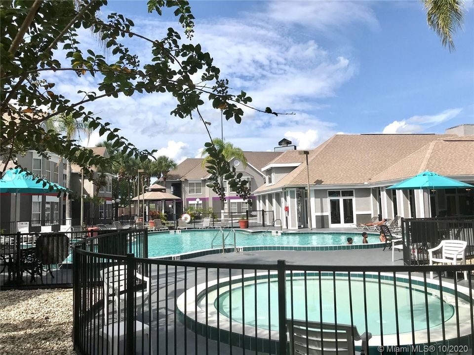 Recently Sold: $135,000 (1 beds, 1 baths, 524 Square Feet)