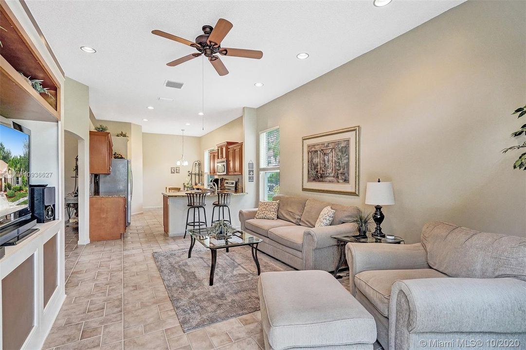 Recently Sold: $429,800 (4 beds, 2 baths, 2152 Square Feet)