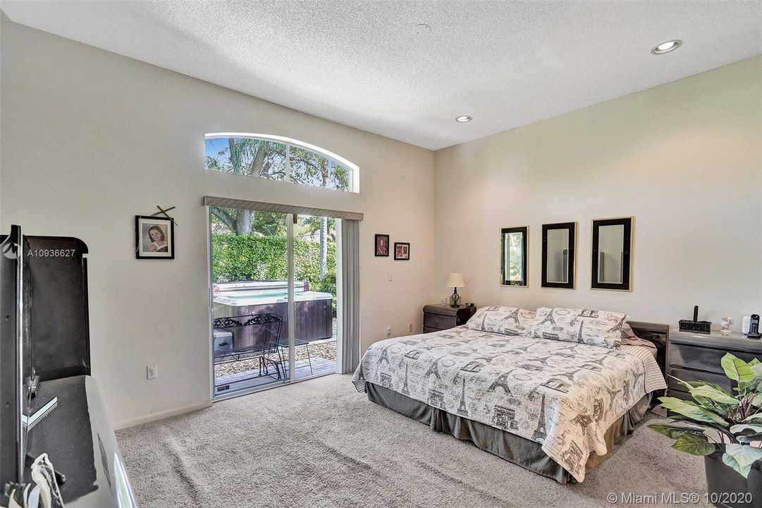 Recently Sold: $429,800 (4 beds, 2 baths, 2152 Square Feet)