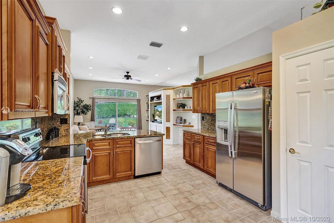 Recently Sold: $429,800 (4 beds, 2 baths, 2152 Square Feet)