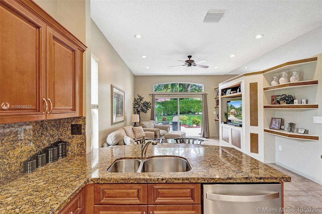 Recently Sold: $429,800 (4 beds, 2 baths, 2152 Square Feet)