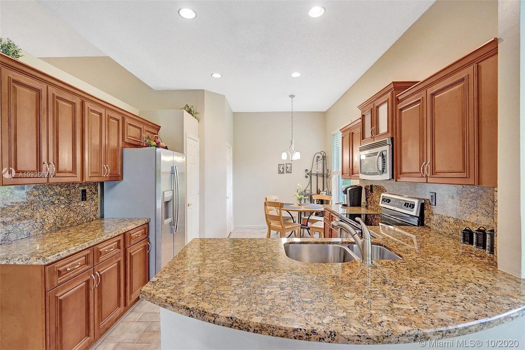 Recently Sold: $429,800 (4 beds, 2 baths, 2152 Square Feet)