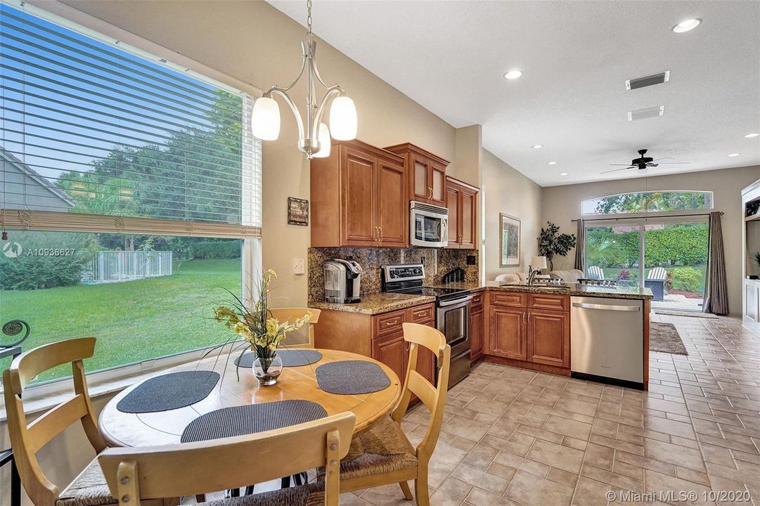 Recently Sold: $429,800 (4 beds, 2 baths, 2152 Square Feet)