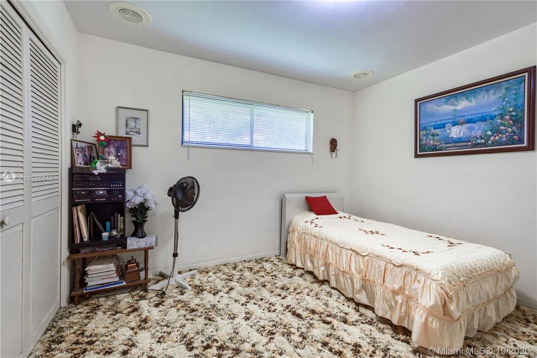Vendido Recientemente: $1,675,000 (5 camas, 4 baños, 3186 Pies cuadrados)