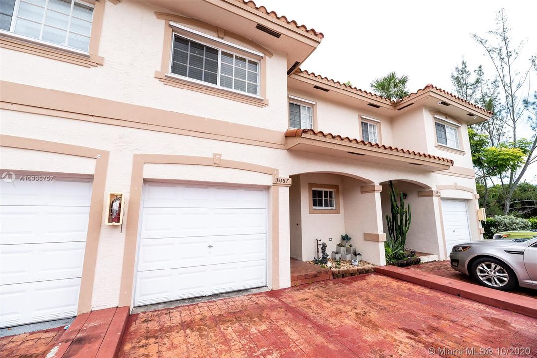 Vendido Recientemente: $234,900 (3 camas, 2 baños, 1465 Pies cuadrados)