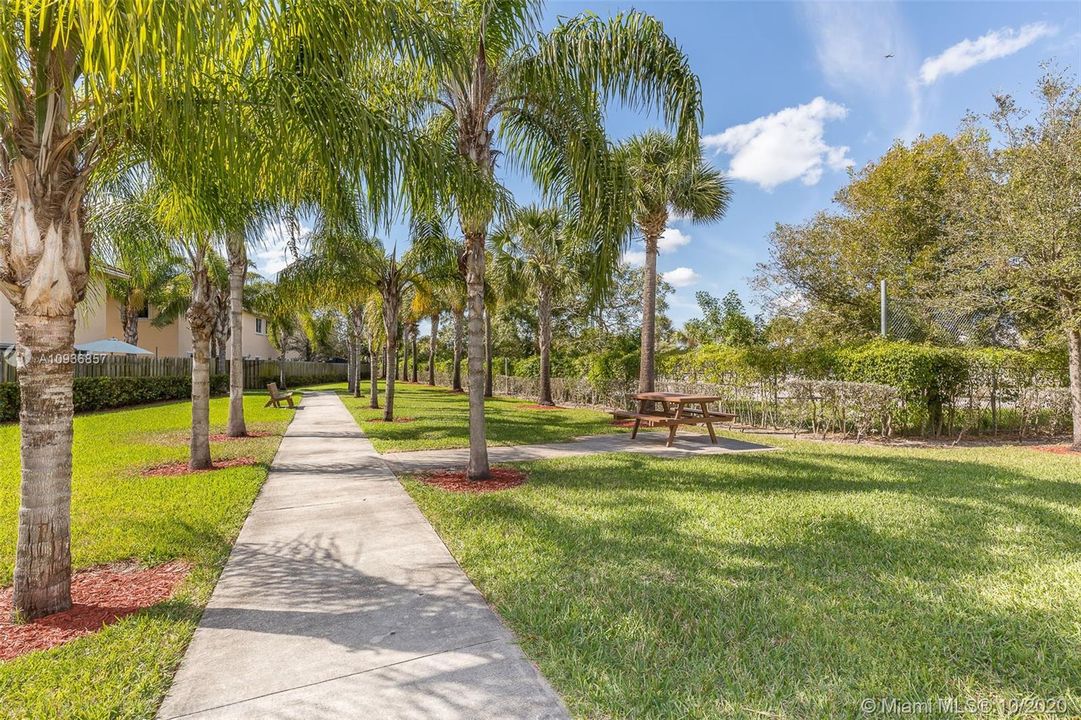 Recently Sold: $259,700 (2 beds, 2 baths, 1150 Square Feet)