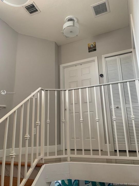 Recently Sold: $259,700 (2 beds, 2 baths, 1150 Square Feet)
