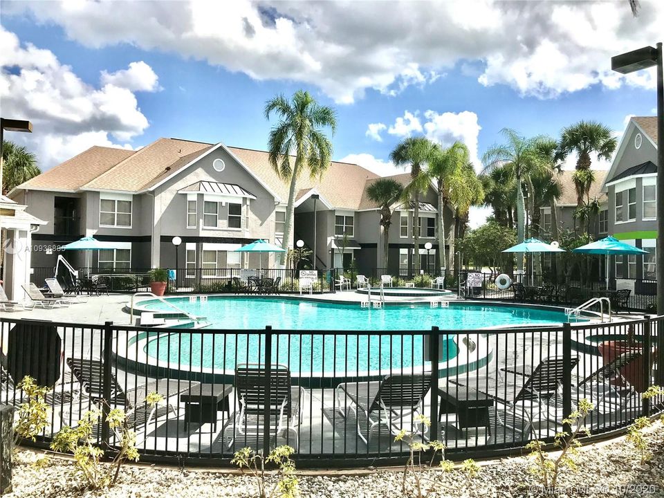 Recently Sold: $135,000 (1 beds, 1 baths, 524 Square Feet)