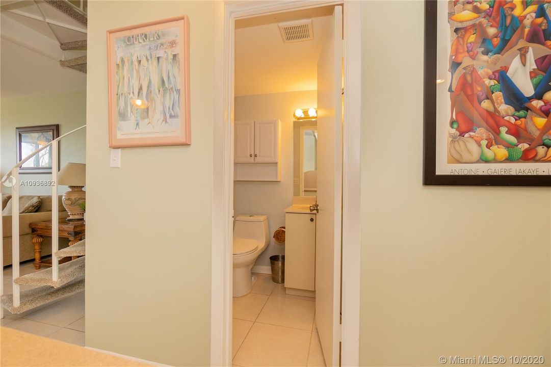 Недавно продано: $339,000 (2 спален, 2 ванн, 1356 Квадратных фут)