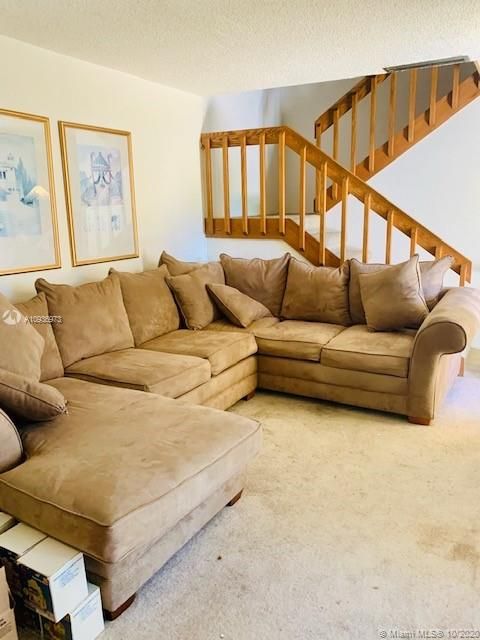 Recently Sold: $259,500 (2 beds, 2 baths, 1470 Square Feet)